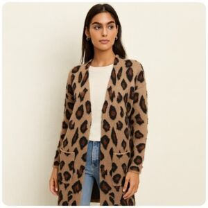 MK Metric Knits Cardigan Leopard Animal Print Fuzzy Ultra Soft Sweater Size L